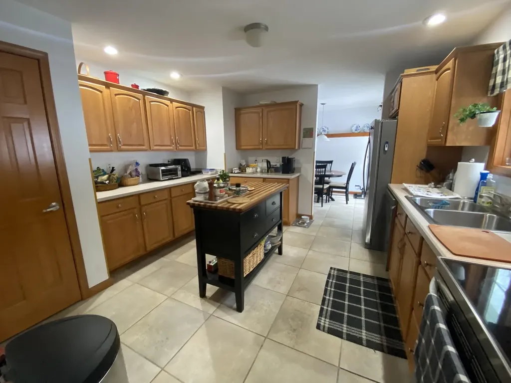 17 Old Town Road Dover VT 05356