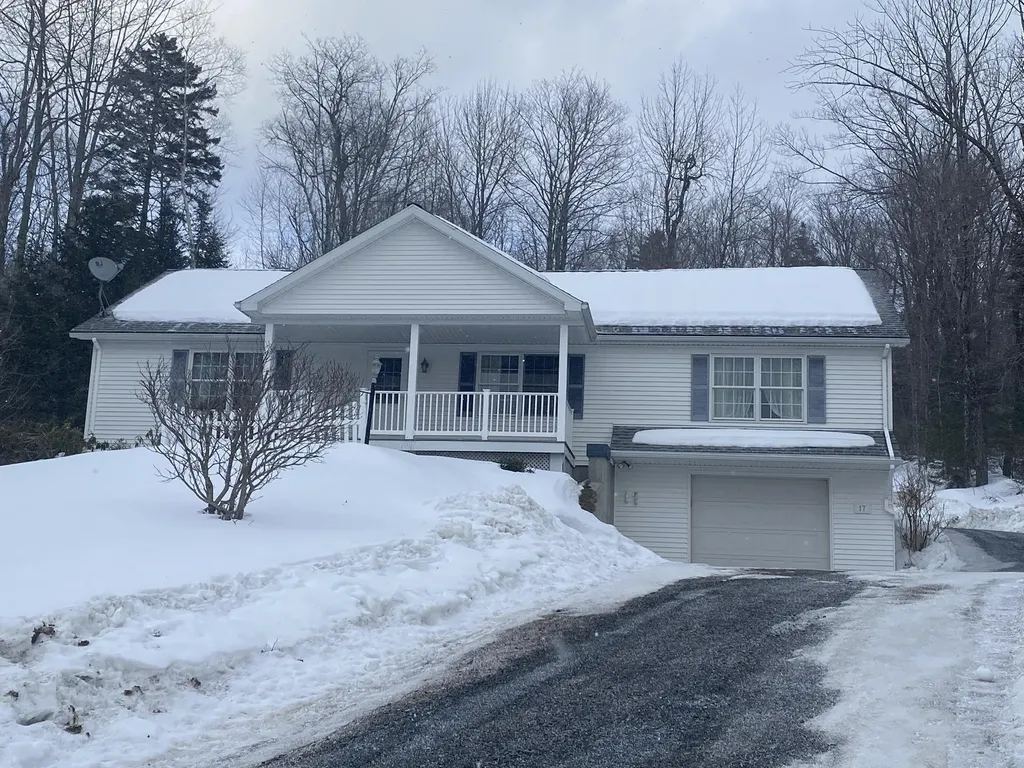 17 Old Town Road Dover VT 05356