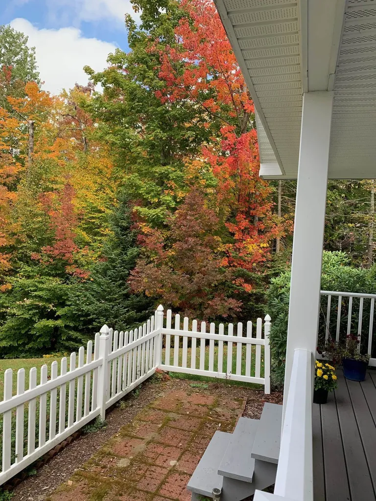 17 Old Town Road Dover VT 05356