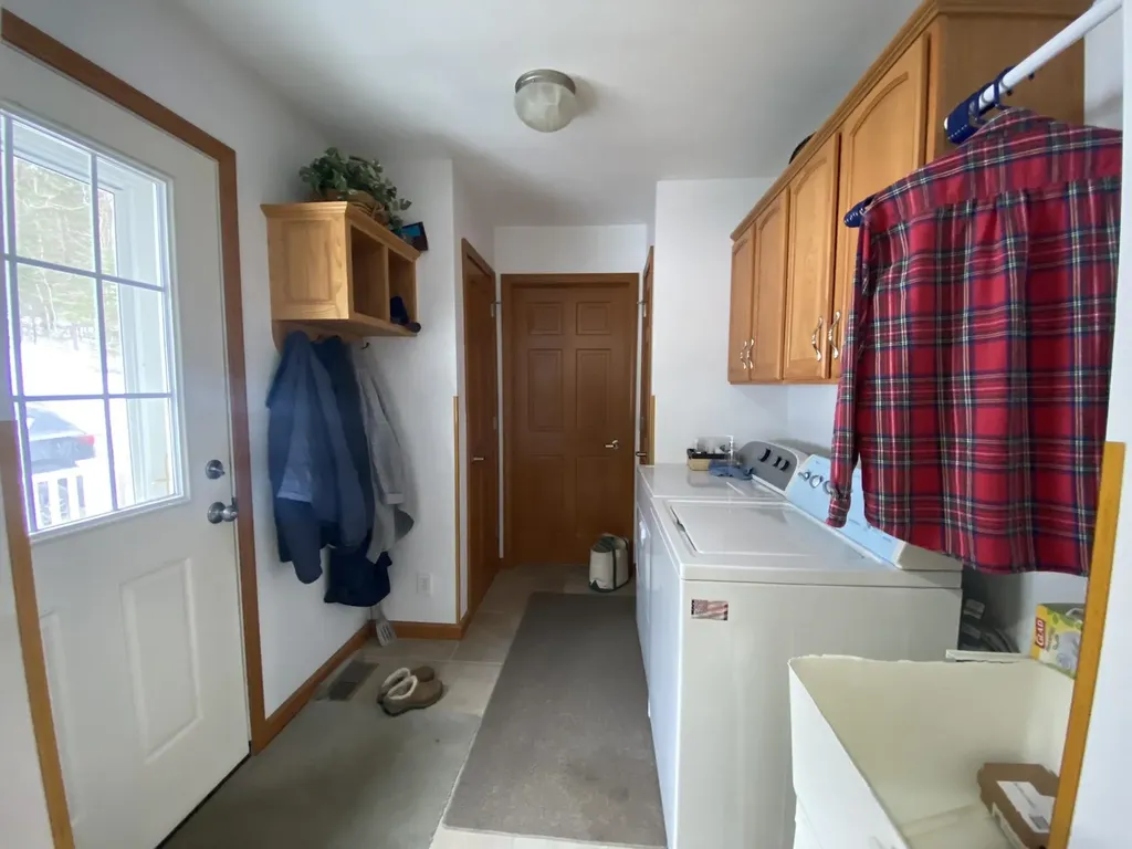 17 Old Town Road Dover VT 05356