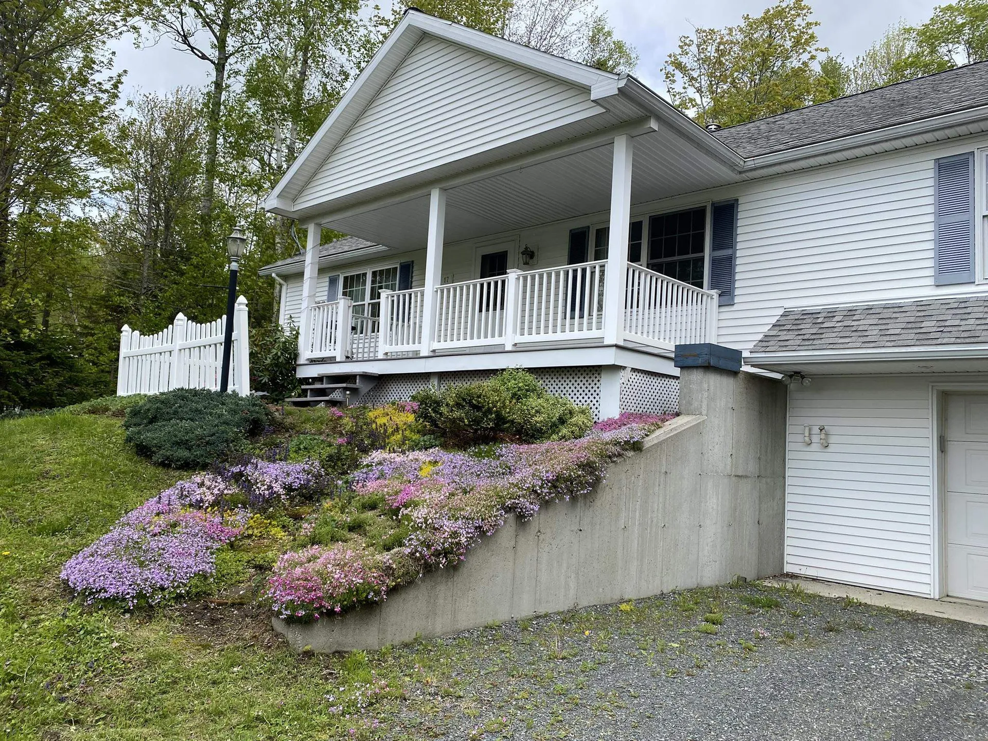 17 Old Town Road Dover VT 05356