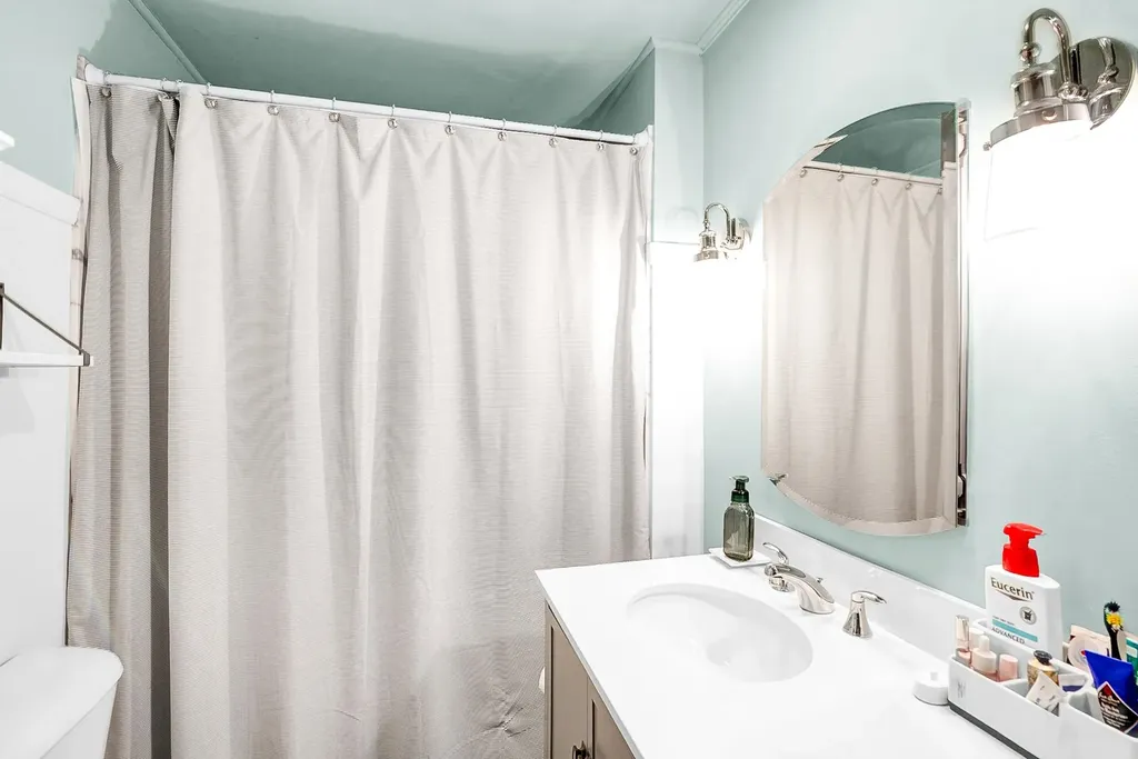 94 Grant Road Newmarket NH 03857