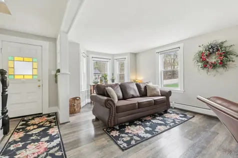 53 Stage Road Hampstead NH 03841