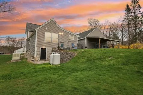 53 Stage Road Hampstead NH 03841