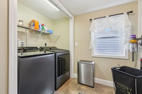 53 Stage Road Hampstead NH 03841