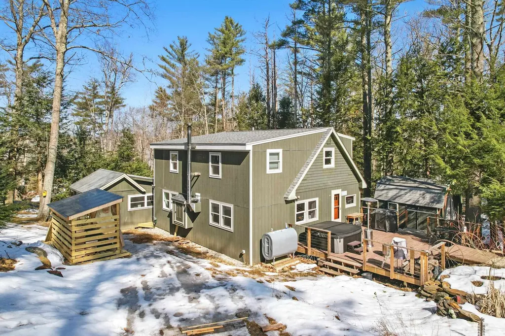 14 Summer Street Northwood NH 03261