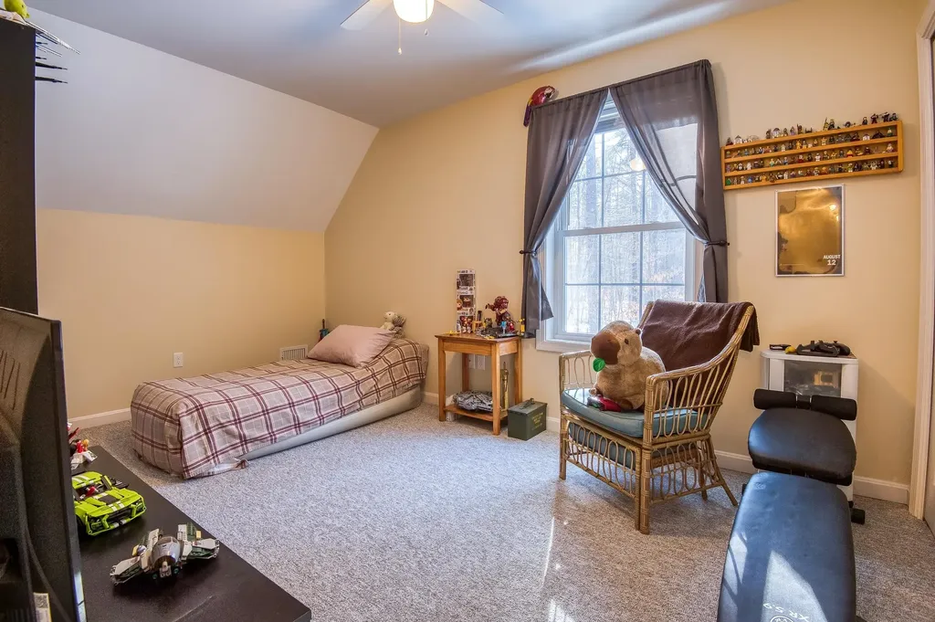 131 Poco Drive Tamworth NH 03886