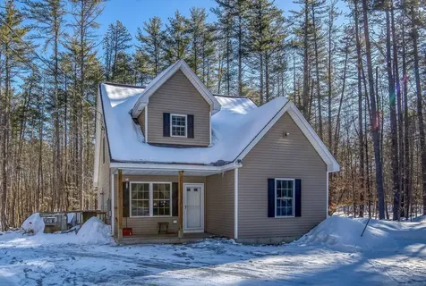 131 Poco Drive Tamworth NH 03886