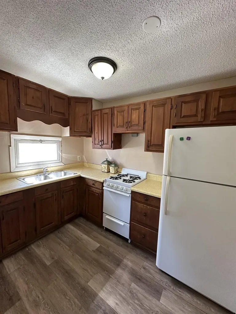 21b Cleveland Place Laconia NH 03246