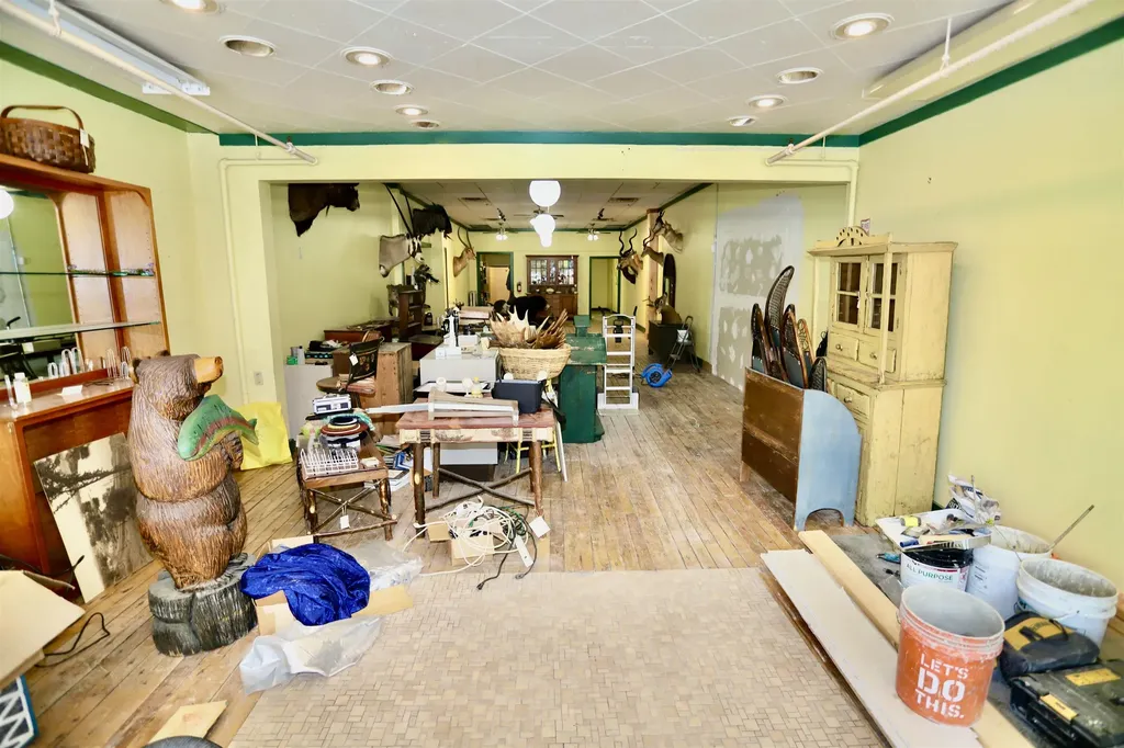 378 Railroad Street St. Johnsbury VT 05819