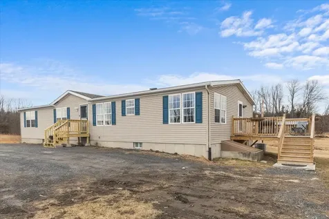 145 Summit Road Alburgh VT 05440