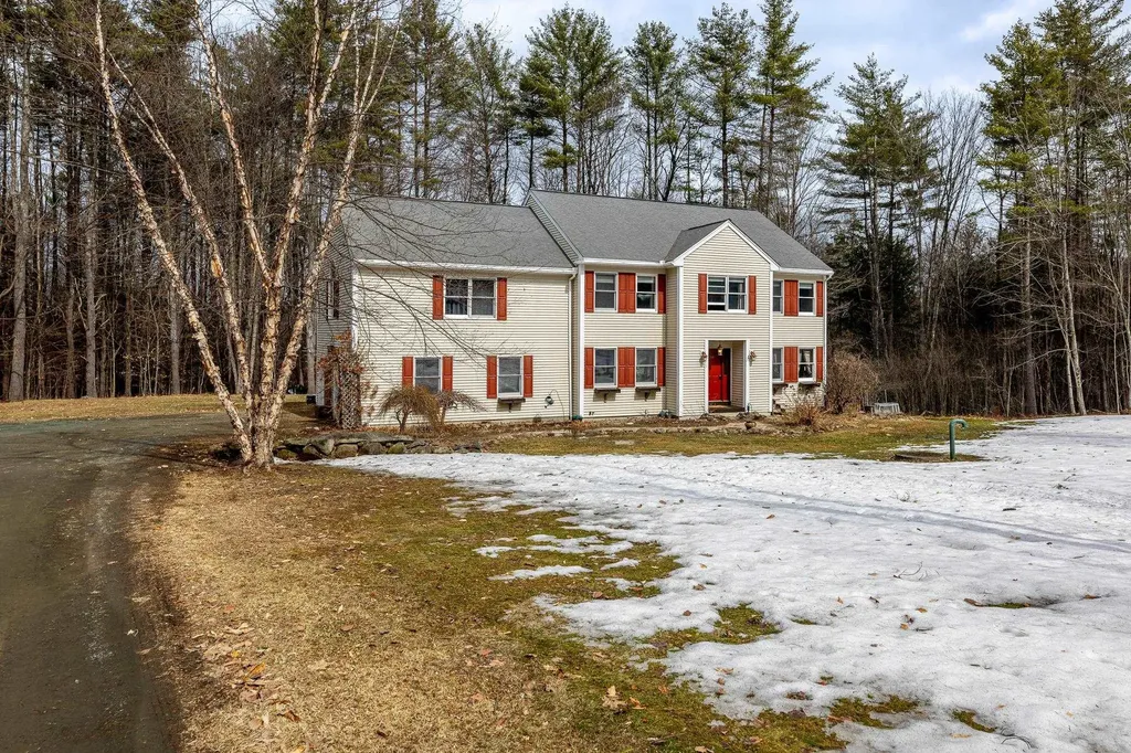 49 Wellington Circle Lebanon NH 03766