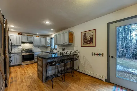 49 Wellington Circle Lebanon NH 03766