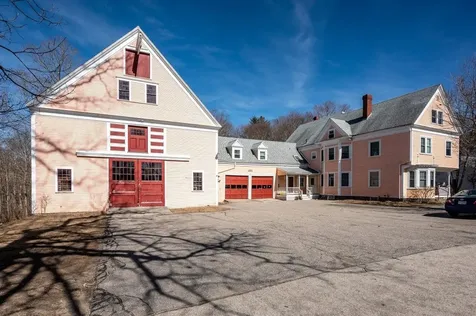 221 Atlantic Avenue North Hampton NH 03862