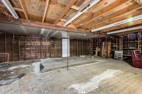 221 Atlantic Avenue North Hampton NH 03862