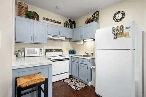 75 Treetop Circle Laconia NH 03246