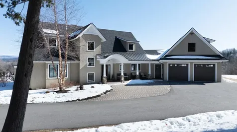105 Mariner Heights Colchester VT 05446