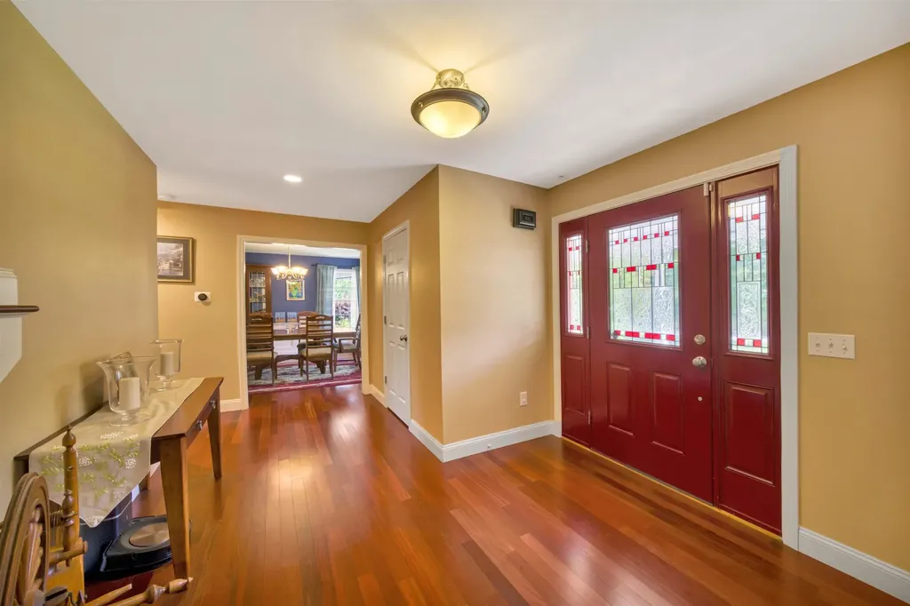 20 River View Road Newport NH 03773