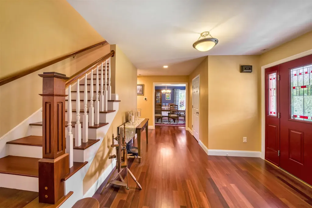 20 River View Road Newport NH 03773