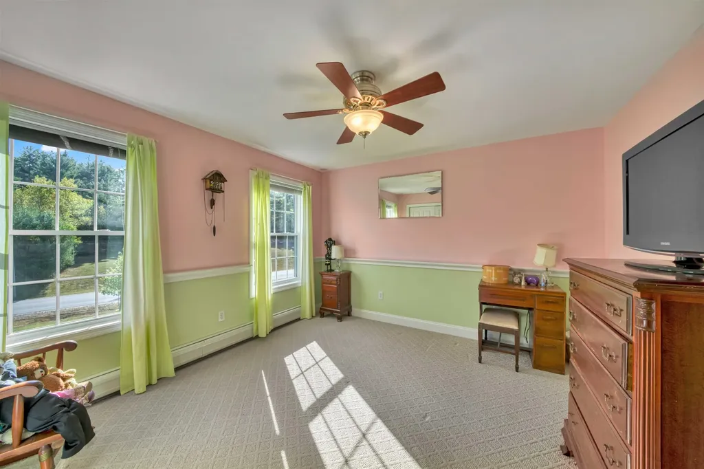 20 River View Road Newport NH 03773