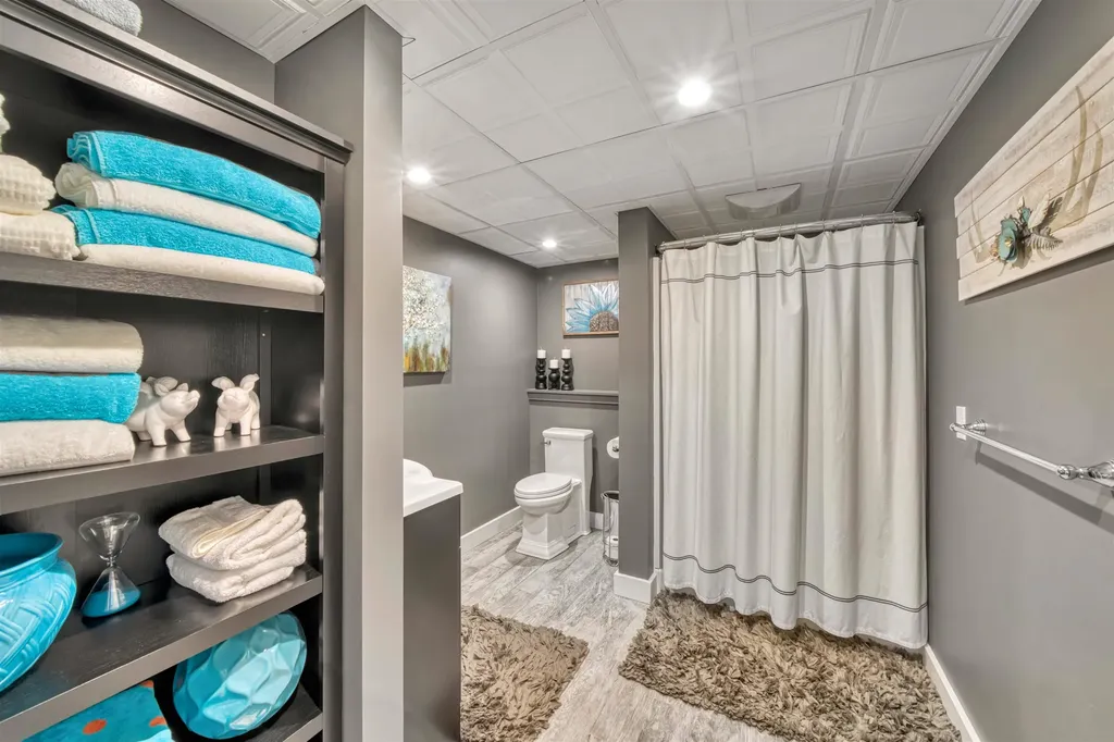 20 River View Road Newport NH 03773