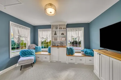 20 River View Road Newport NH 03773