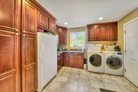 20 River View Road Newport NH 03773