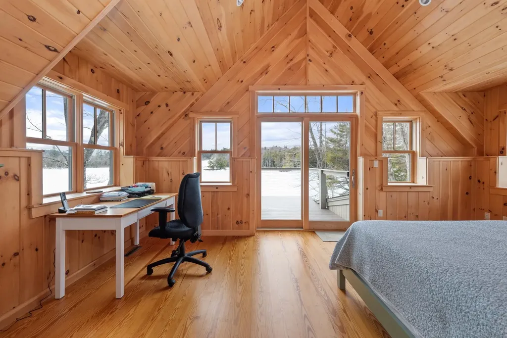 352 Waukeena Lake Road Danbury NH 03230