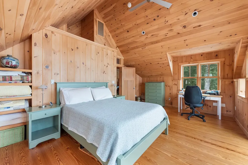 352 Waukeena Lake Road Danbury NH 03230