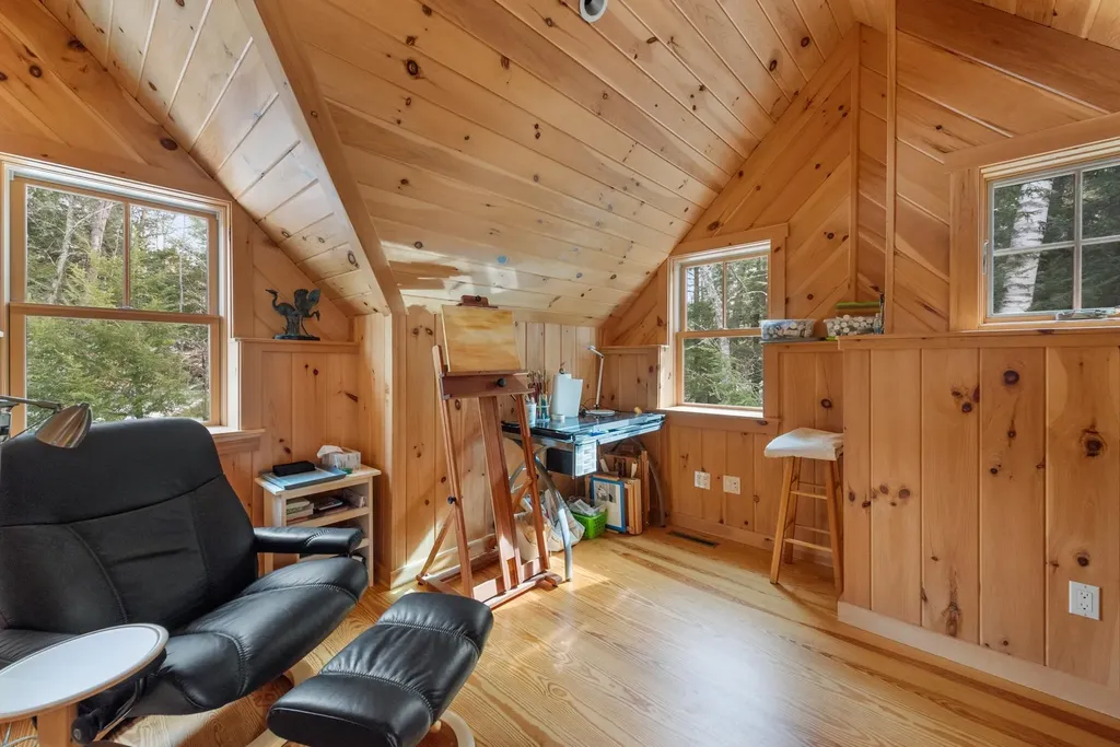 352 Waukeena Lake Road Danbury NH 03230