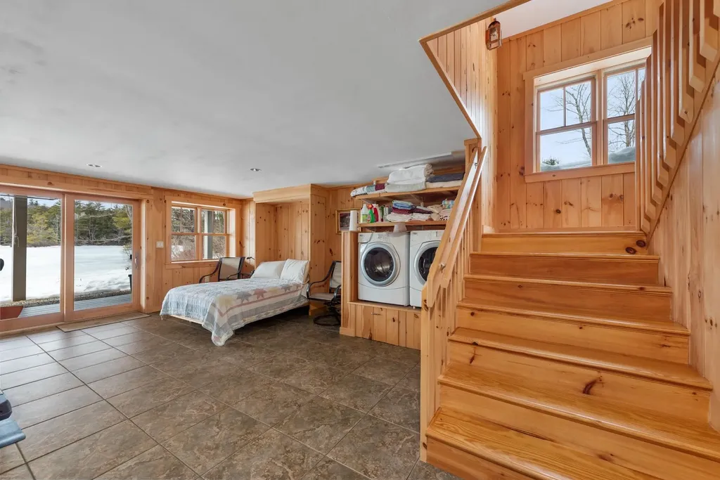 352 Waukeena Lake Road Danbury NH 03230