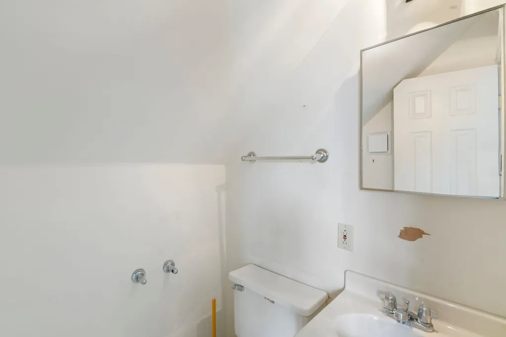 71 Whetstone Drive Brattleboro VT 05301