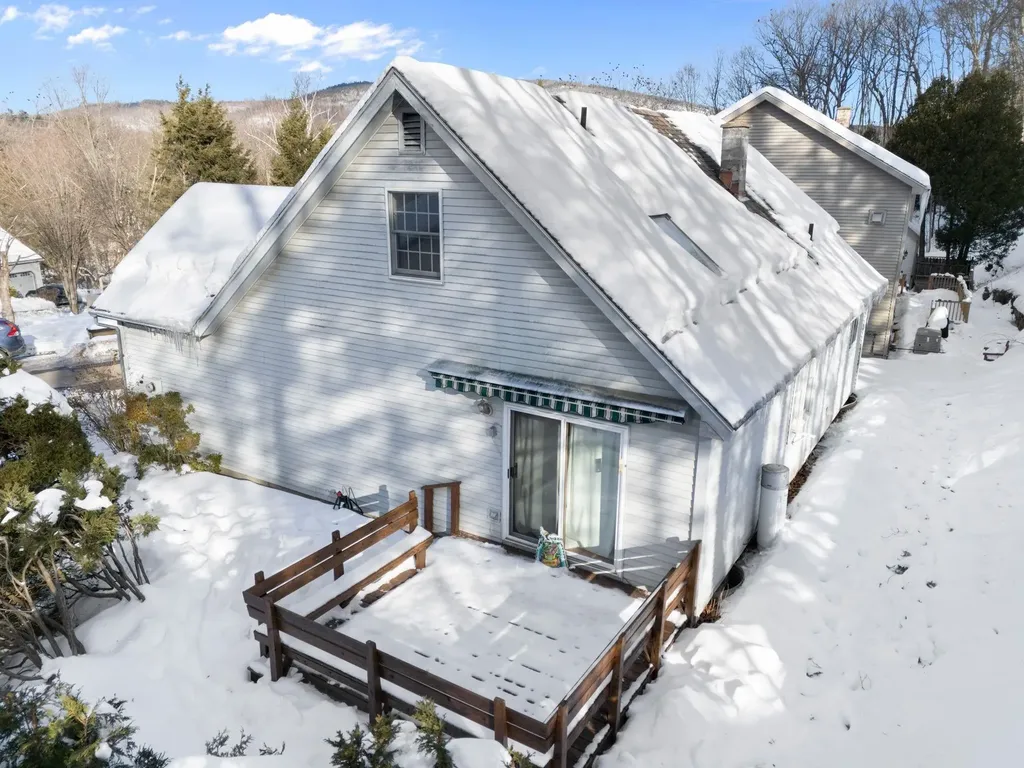 71 Whetstone Drive Brattleboro VT 05301