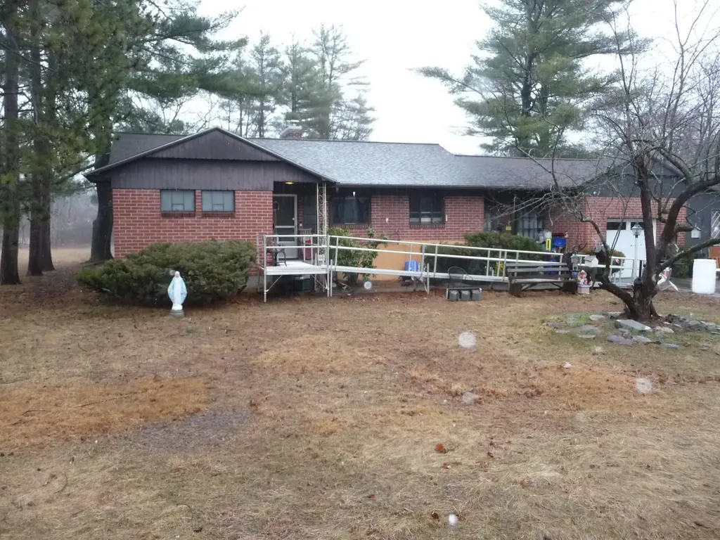 471 Mast Road Goffstown NH 03045