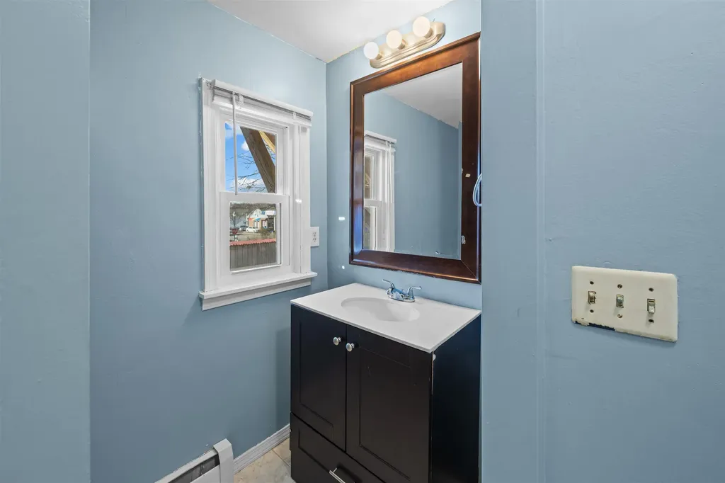 89 Nashua Street Manchester NH 03104