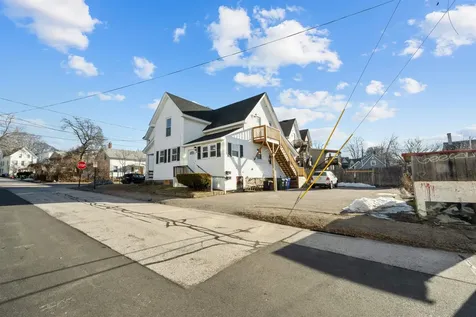 89 Nashua Street Manchester NH 03104