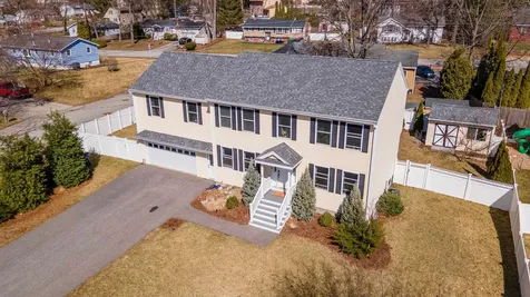 7 Carlisle Road Nashua NH 03062