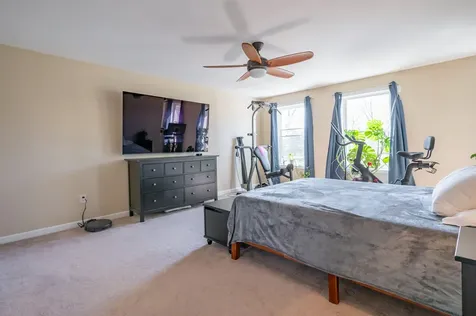 7 Carlisle Road Nashua NH 03062