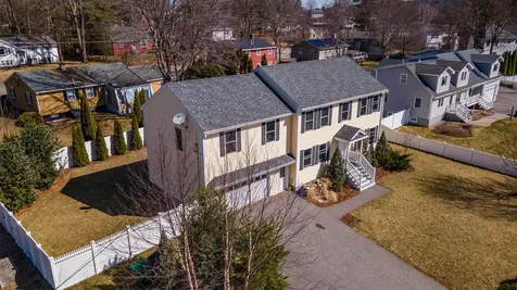 7 Carlisle Road Nashua NH 03062