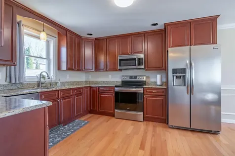 7 Carlisle Road Nashua NH 03062