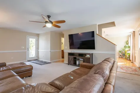 7 Carlisle Road Nashua NH 03062