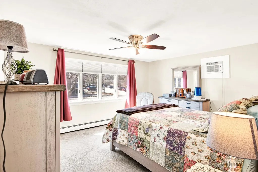 196 Maple Street Somersworth NH 03878