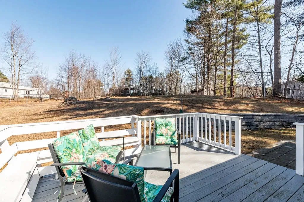 196 Maple Street Somersworth NH 03878