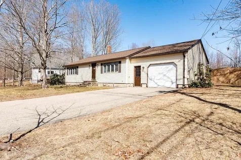 196 Maple Street Somersworth NH 03878