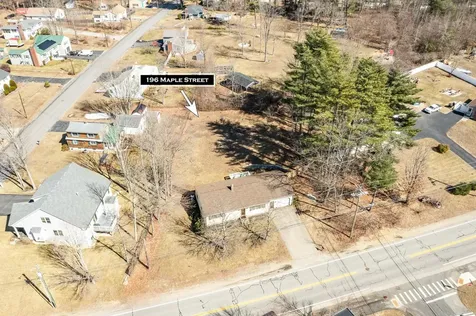 196 Maple Street Somersworth NH 03878