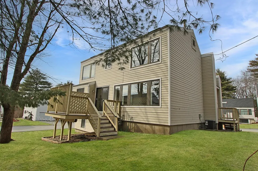 5 Overlook Drive Nashua NH 03062