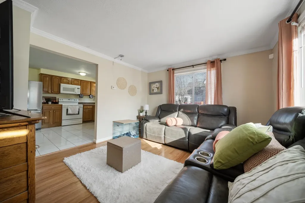 66 Ashland Street Manchester NH 03104