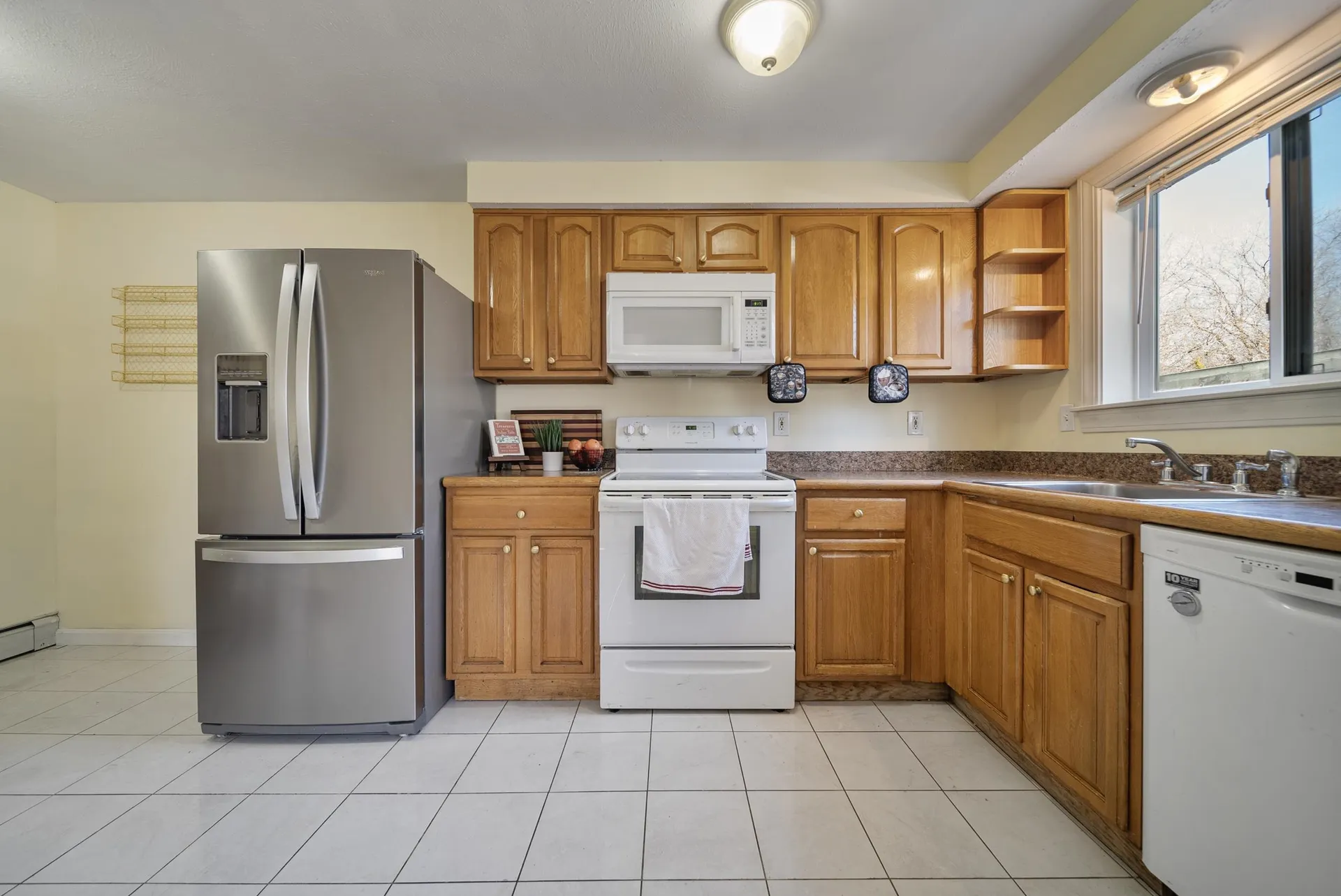 66 Ashland Street Manchester NH 03104