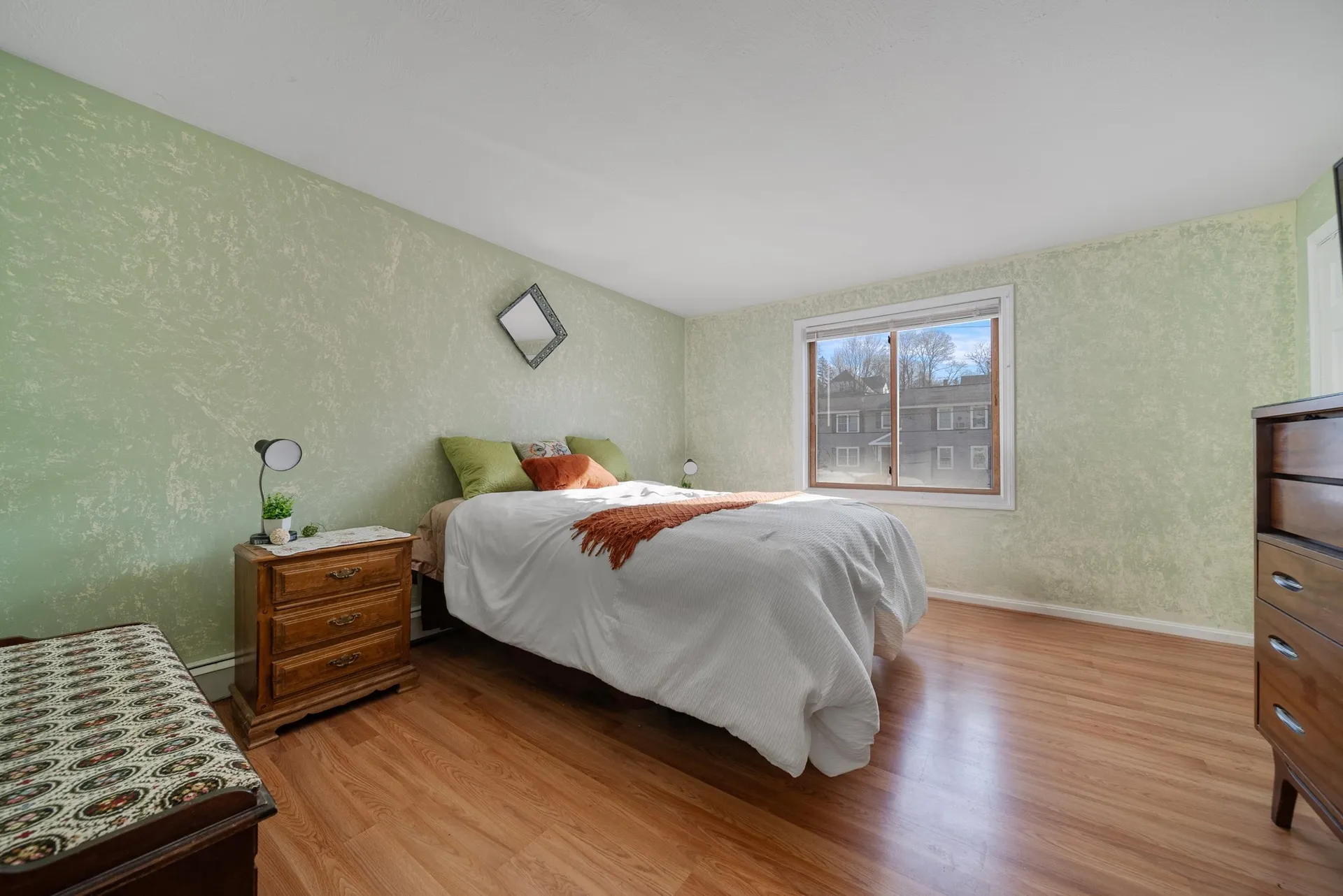 66 Ashland Street Manchester NH 03104