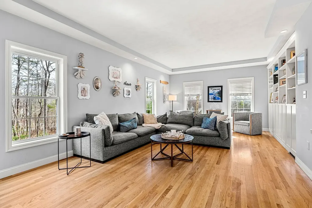 19 Bear Hill Road Windham NH 03087